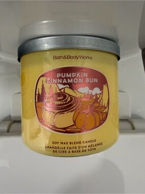 Bath & Body Works Pumpkin Cinnamon Bun Three Wick Candle